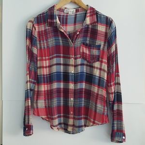 Olive & Oak Long Sleeve Button Down Plaid Top